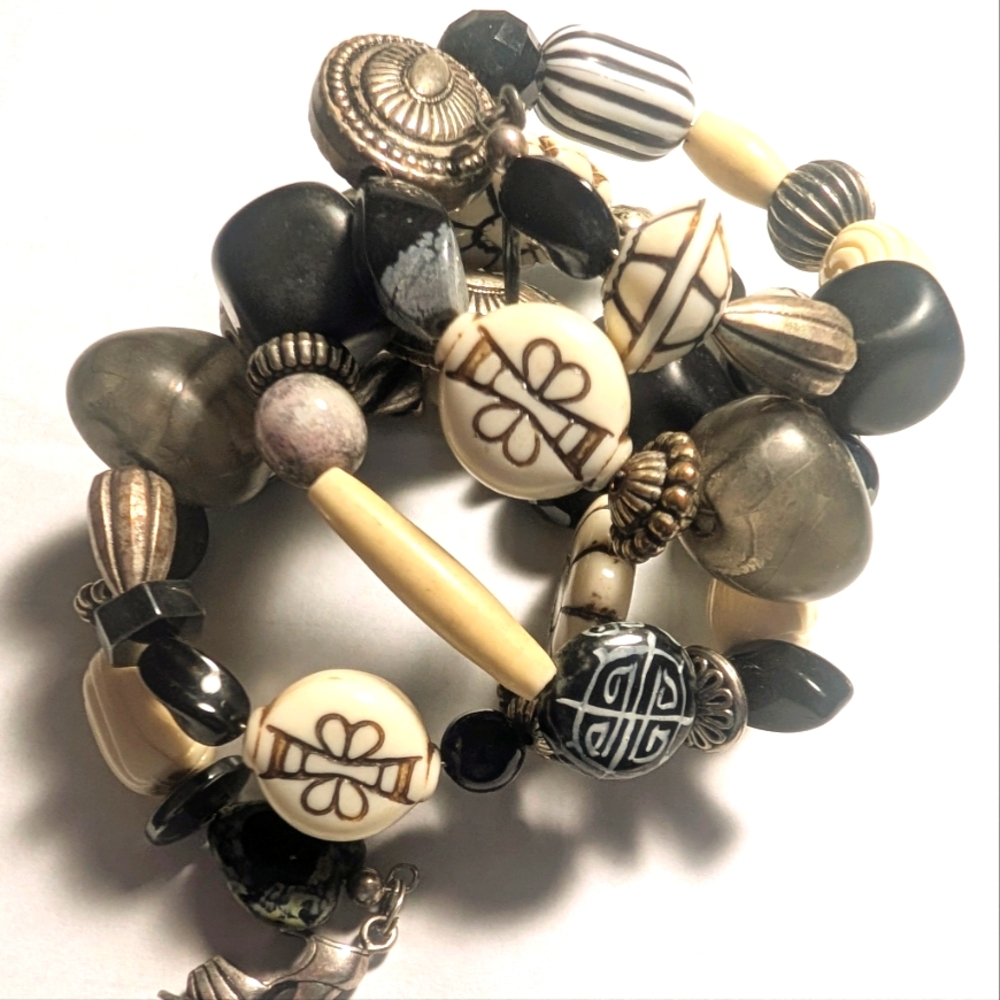 Bohemian Beaded Bracelet - Black, White, Silver